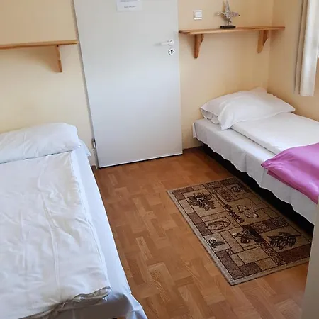 Pensjonat Dom Wczasowy Port *